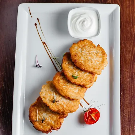 Marmaros & Апарт-отель Буковель