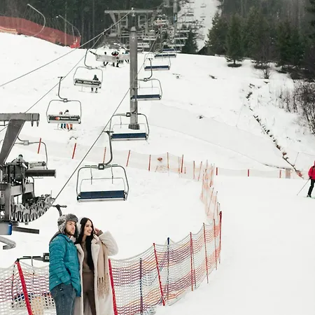 アパートホテル Marmaros & 3*