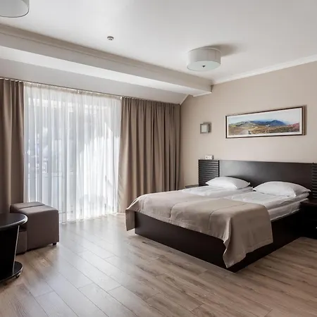 Marmaros & 3* بوكوفِل