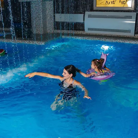 Marmaros & Aparthotel 3*