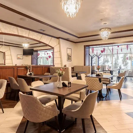 Aparthotel Marmaros & Bukowel