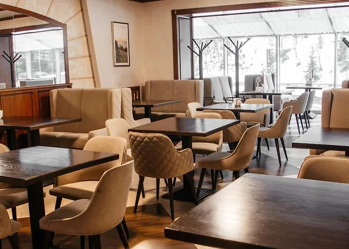 Aparthotel Marmaros & 3*