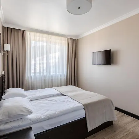 Aparthotel Marmaros &