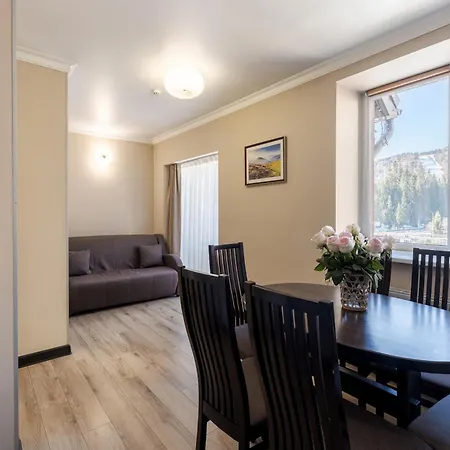 Aparthotel Marmaros & 3*